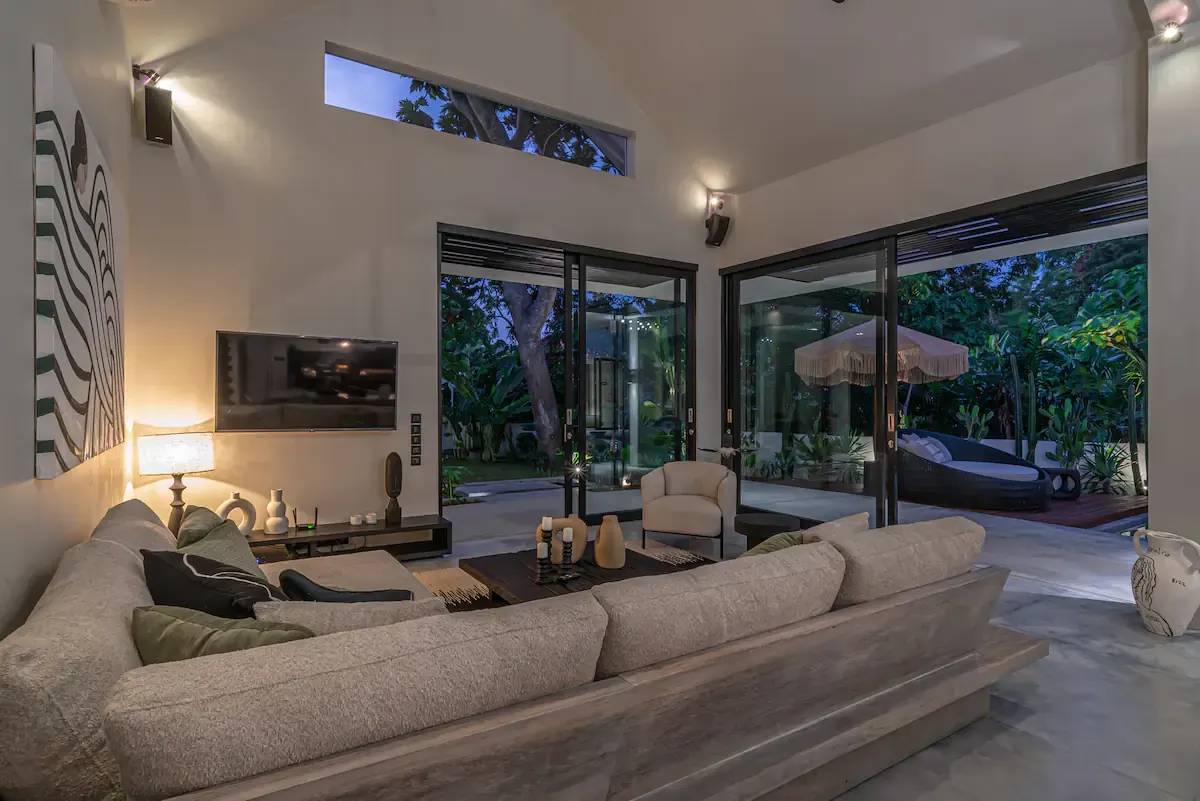 5 BR Rice-Field Pool Villa Canggu — 5BR Villa Rental in Canggu — image 15