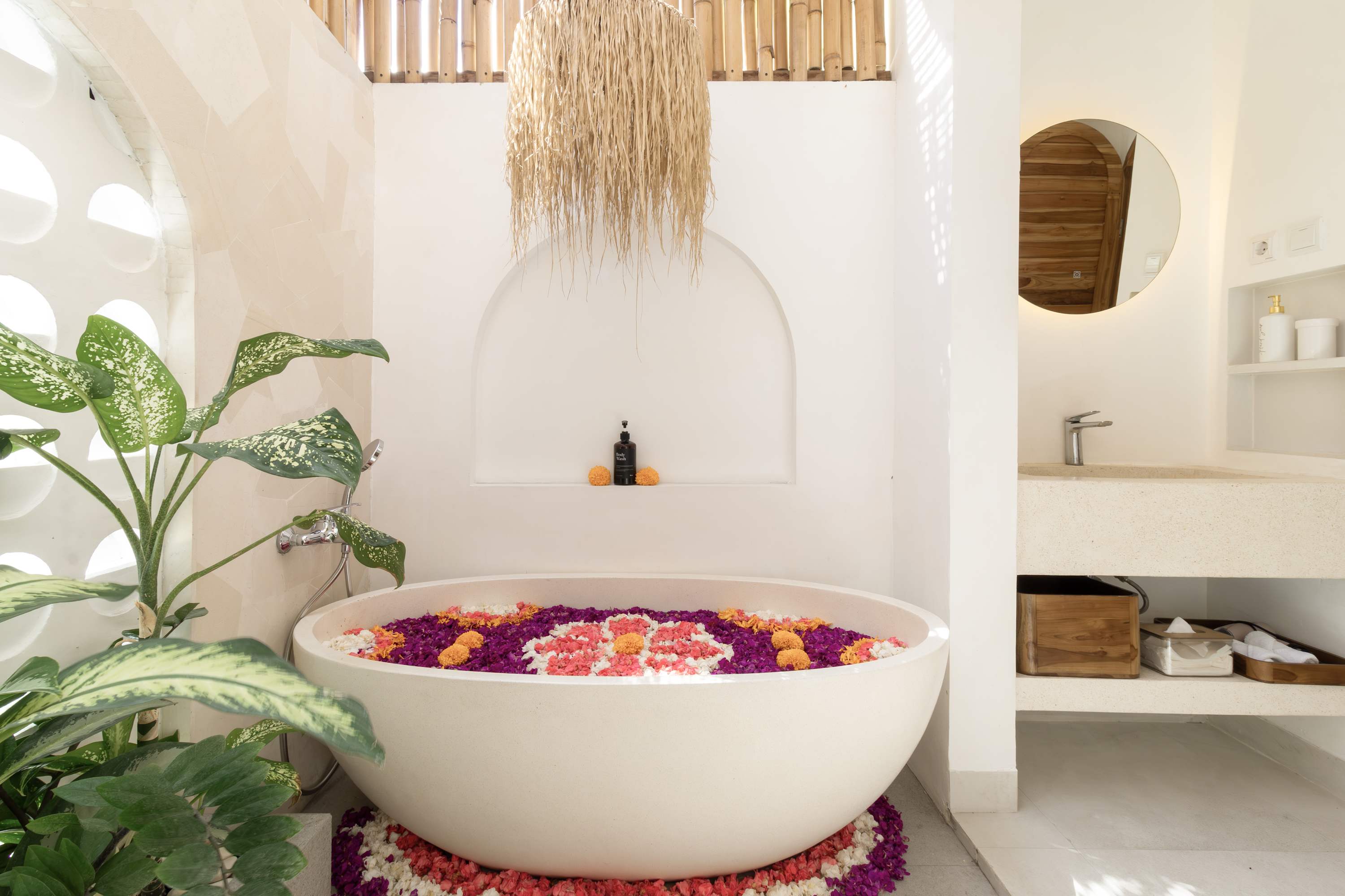 Villa Santaya in Seminyak — image 7