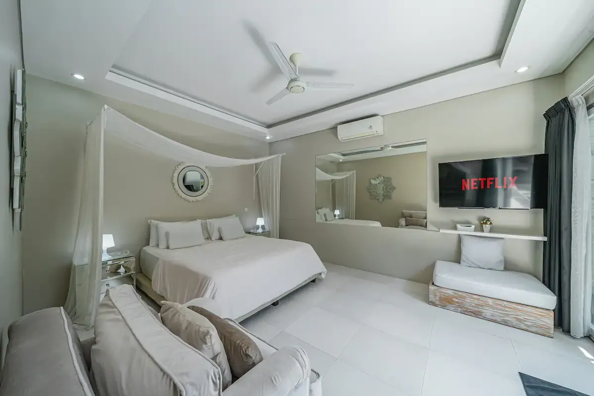 5 BR Walk-to-Beach Family Villa Canggu — 5BR Villa Rental in Canggu — image 4