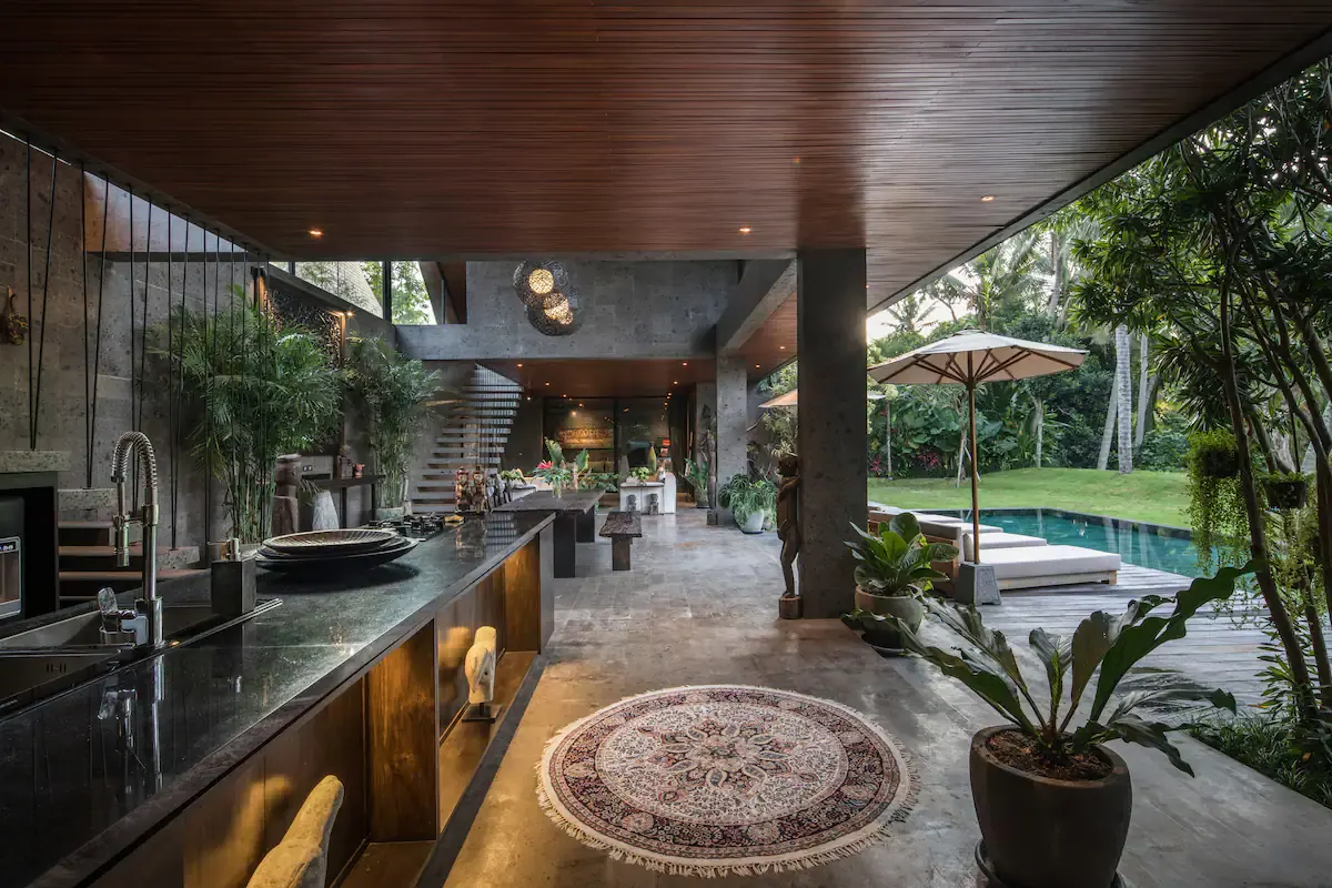 4 BR Stone Infinity-Pool Villa Ubud — 4BR Villa Rental in Ubud — image 18