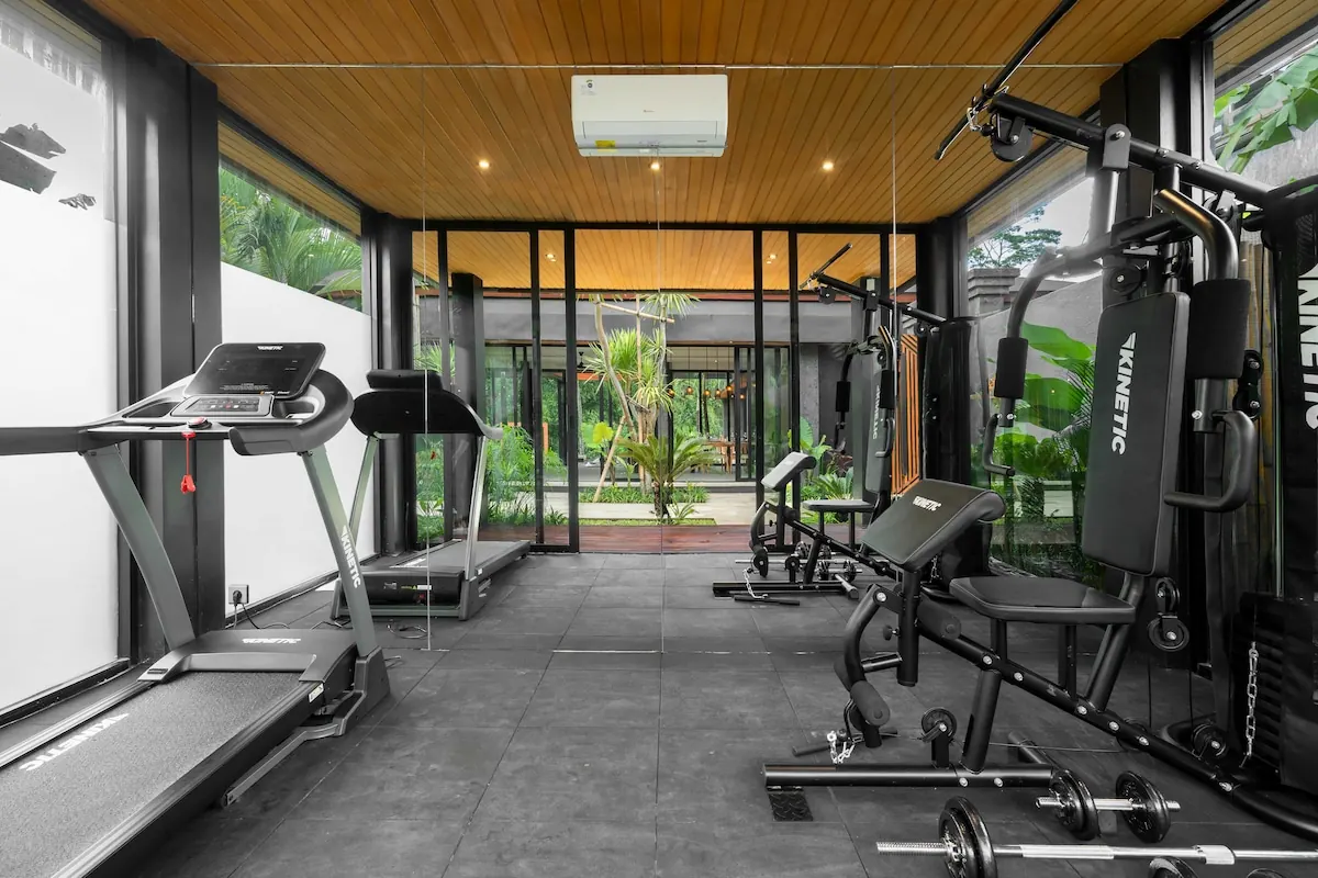 6 BR Tropical-Modern Jungle Retreat Ubud — 6BR Villa Rental in Ubud — image 15
