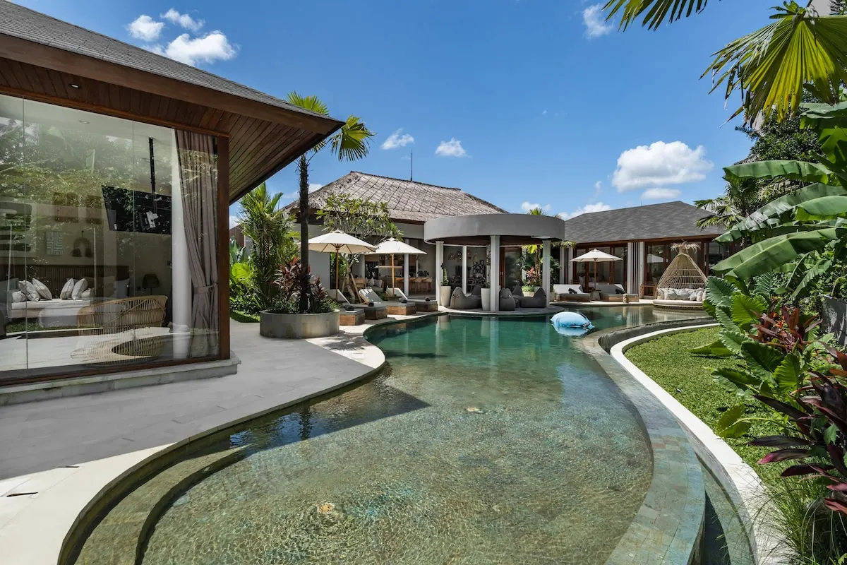 6 BR Tropical Garden Pavilion Villa Ubud — 6BR Villa Rental in Ubud — image 7