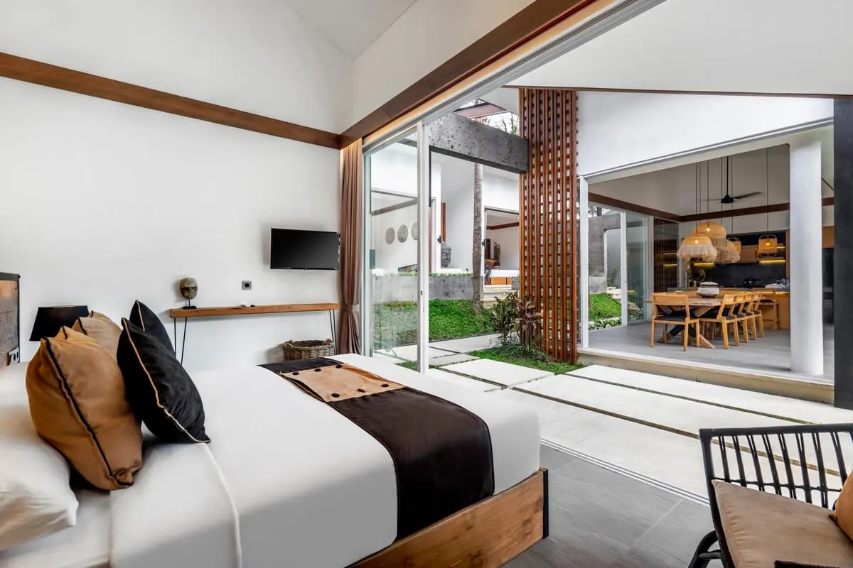 5 BR Tropical-Modern Jungle Villa Ubud — 5BR Villa Rental in Ubud — image 16