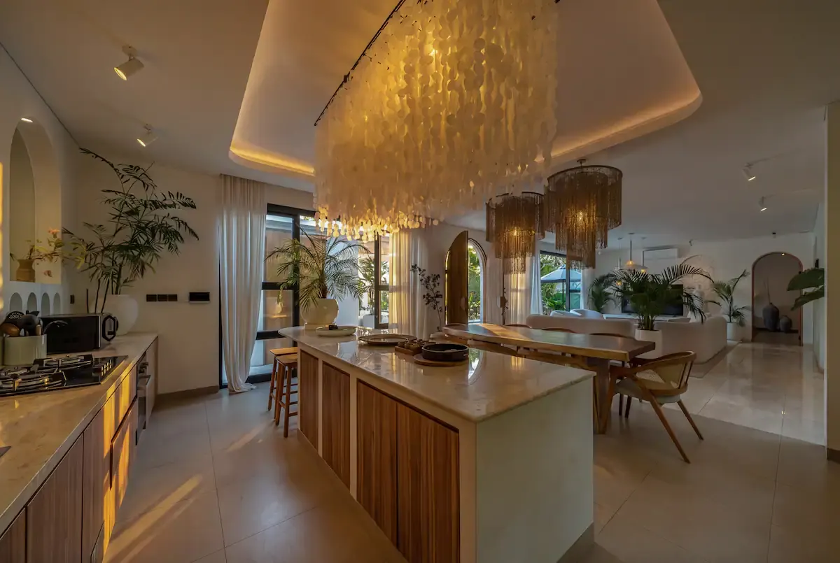 4 BR Designer Private Sanctuary Canggu — 4BR Villa Rental in Canggu — image 17