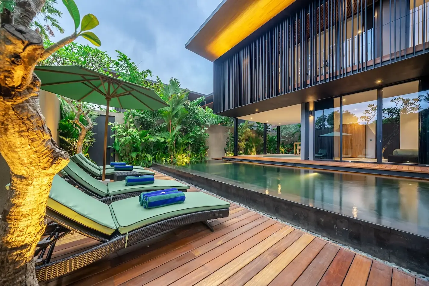 4 BR Fully Staffed Pool Retreat Seminyak — 4BR Villa Rental in Seminyak — image 13