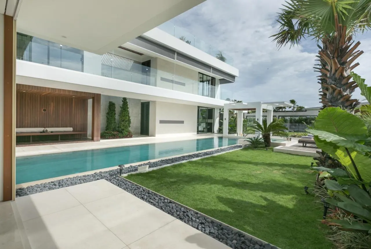4 BR Modern Rice-Field Villa Canggu — 4BR Villa Rental in Canggu — image 6