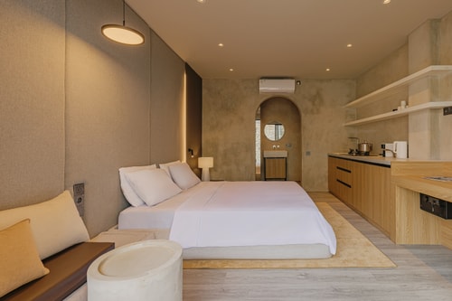 1BR Nomad Studio with Pool | 8 Mins to Ubud Market - Ubud, Bali — image 2