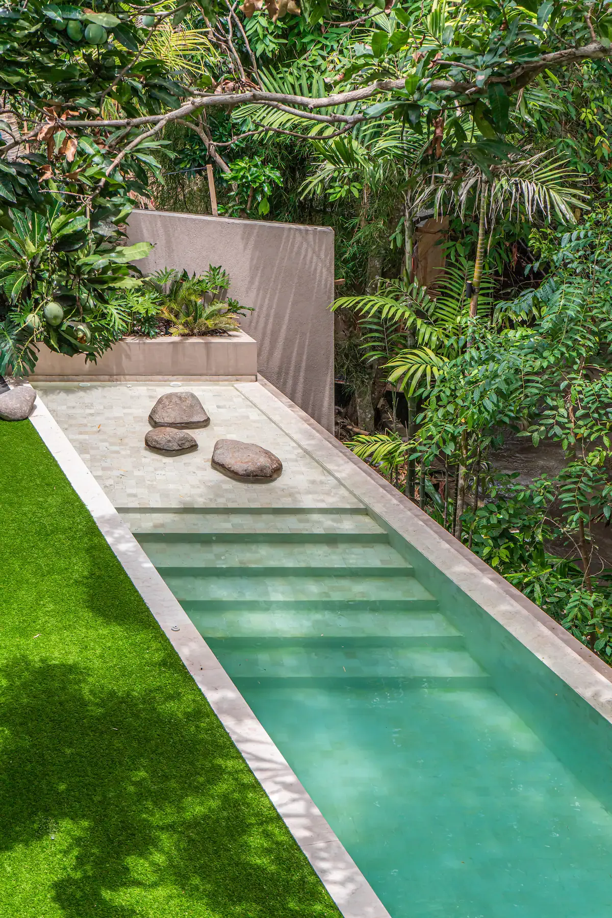 5 BR Tropical-Modern Tropical Garden Villa Canggu — 5BR Villa Rental in Pererenan — image 1