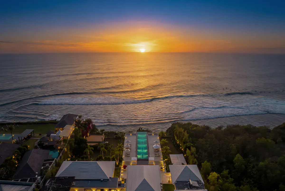 8 BR Infinity-Pool Cinema Estate Uluwatu — 8BR Estate Rental in Uluwatu — image 1
