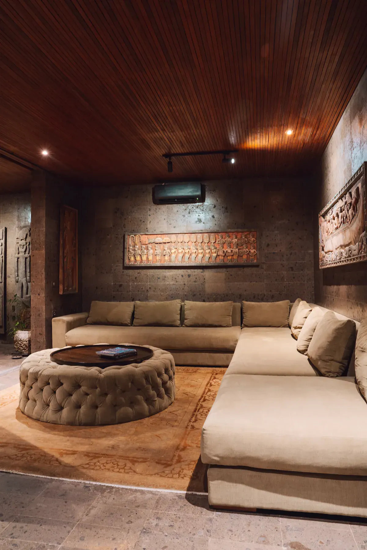 4 BR Stone Infinity-Pool Villa Ubud — 4BR Villa Rental in Ubud — image 14