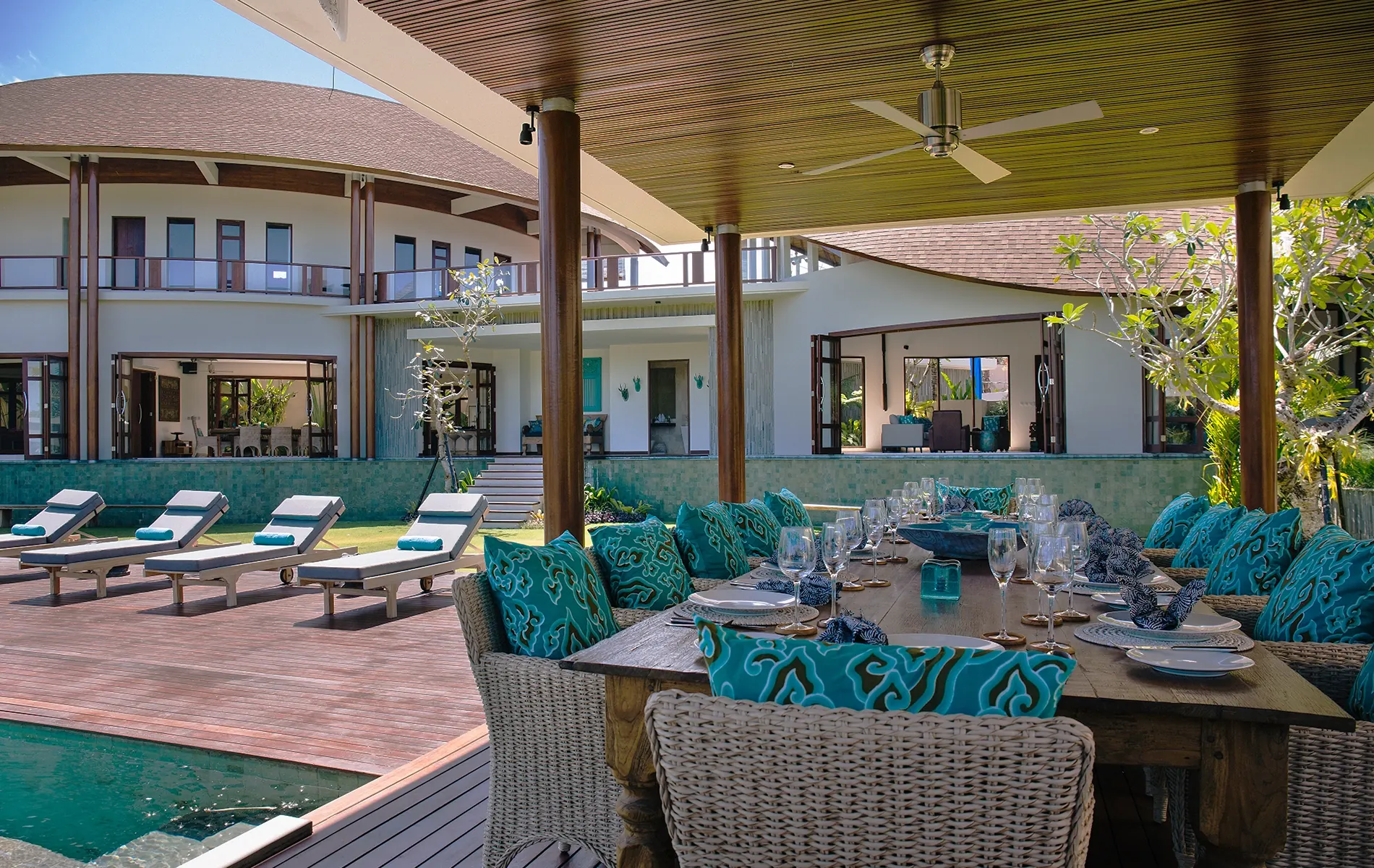 5 BR Tropical-Modern Garden Villa Seminyak — 5BR Villa Rental in Seminyak — image 2