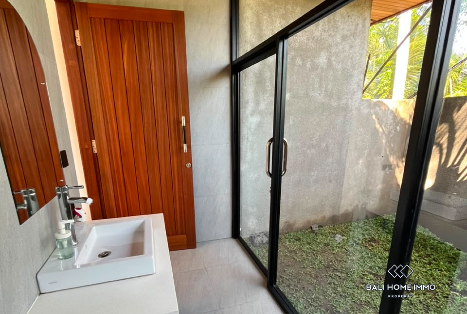 Exquisite 3-Bedroom Mediterranean villa for rent in Ubud — image 14