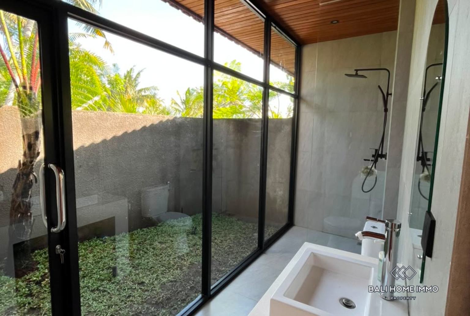 Exquisite 3-Bedroom Mediterranean villa for rent in Ubud — image 13