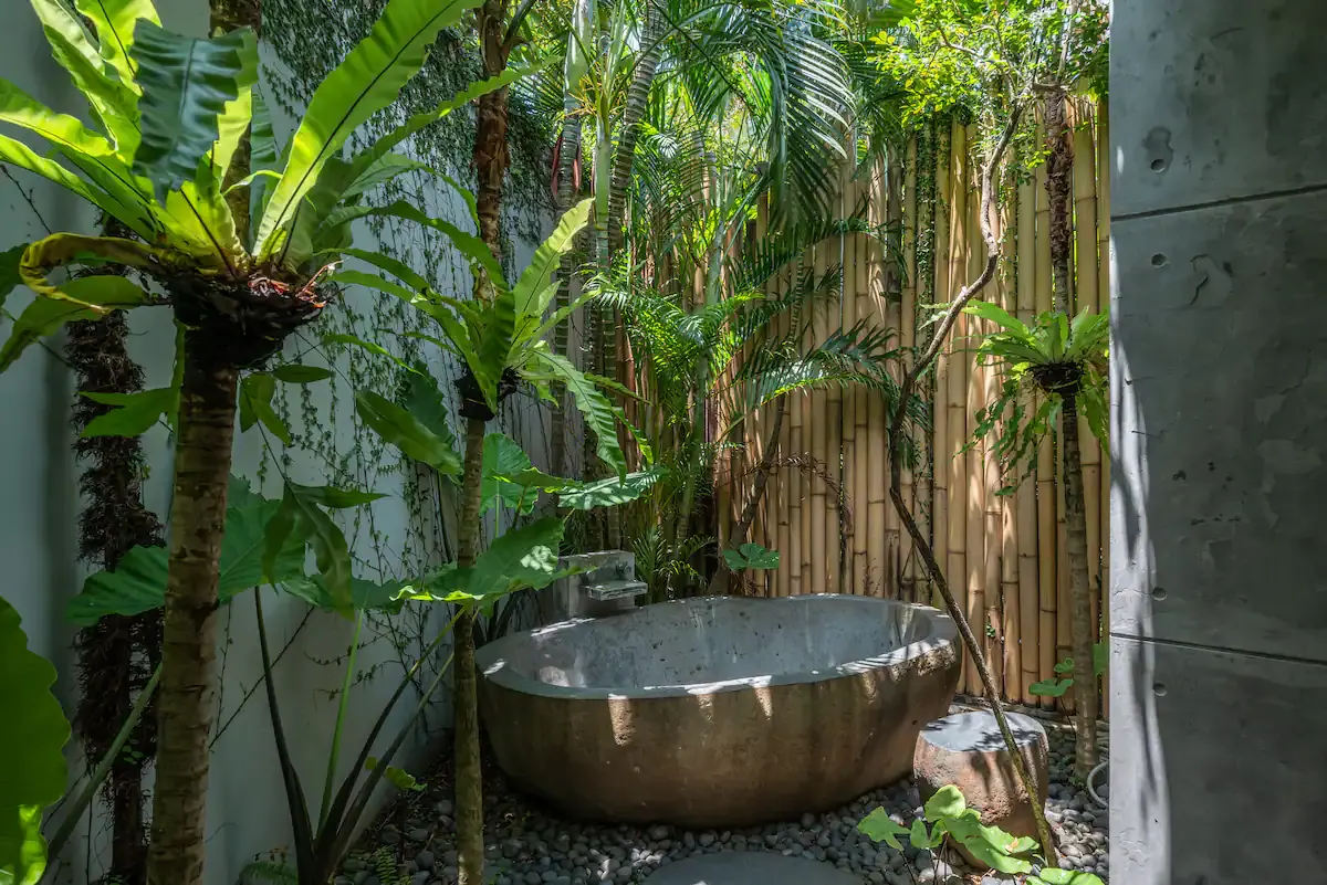 4 BR Open-Air Family Villa Canggu — 4BR Villa Rental in Canggu — image 3