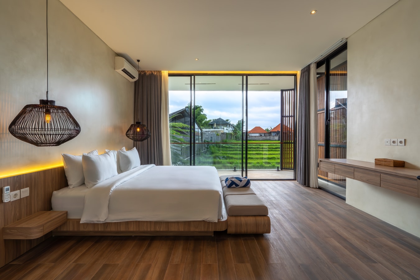 3BR Designer Paddy View Villa near Berawa Beach in Canggu, Bali — image 5