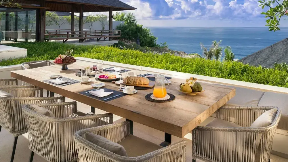 10 BR Clifftop Ocean-View Estate Uluwatu — 10BR Estate Rental in Uluwatu — image 5