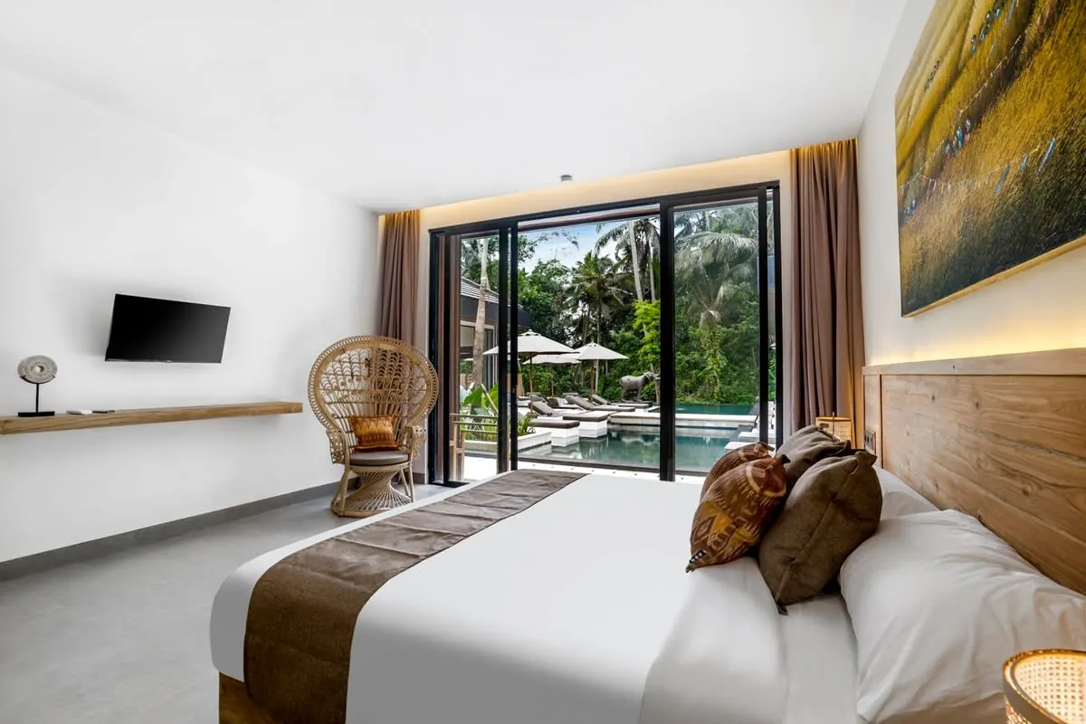 5 BR Tropical-Modern Jungle-View Villa Ubud — 5BR Villa Rental in Ubud — image 8