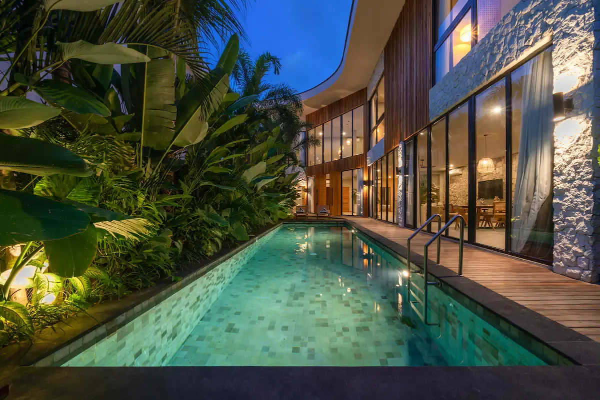 5 BR Walk-to-Beach Tropical-Modern Villa Canggu — 5BR Villa Rental in Canggu