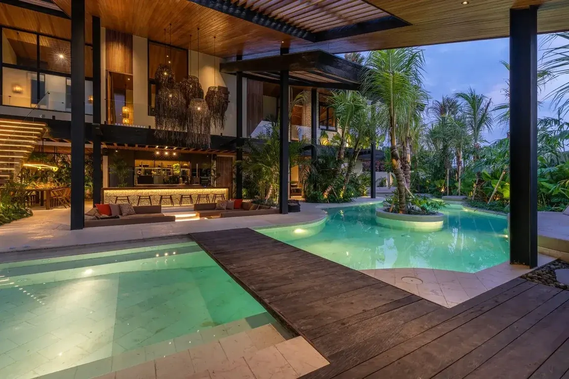 6 BR Modern Cinema Villa Canggu — 6BR Villa Rental in Canggu — image 1