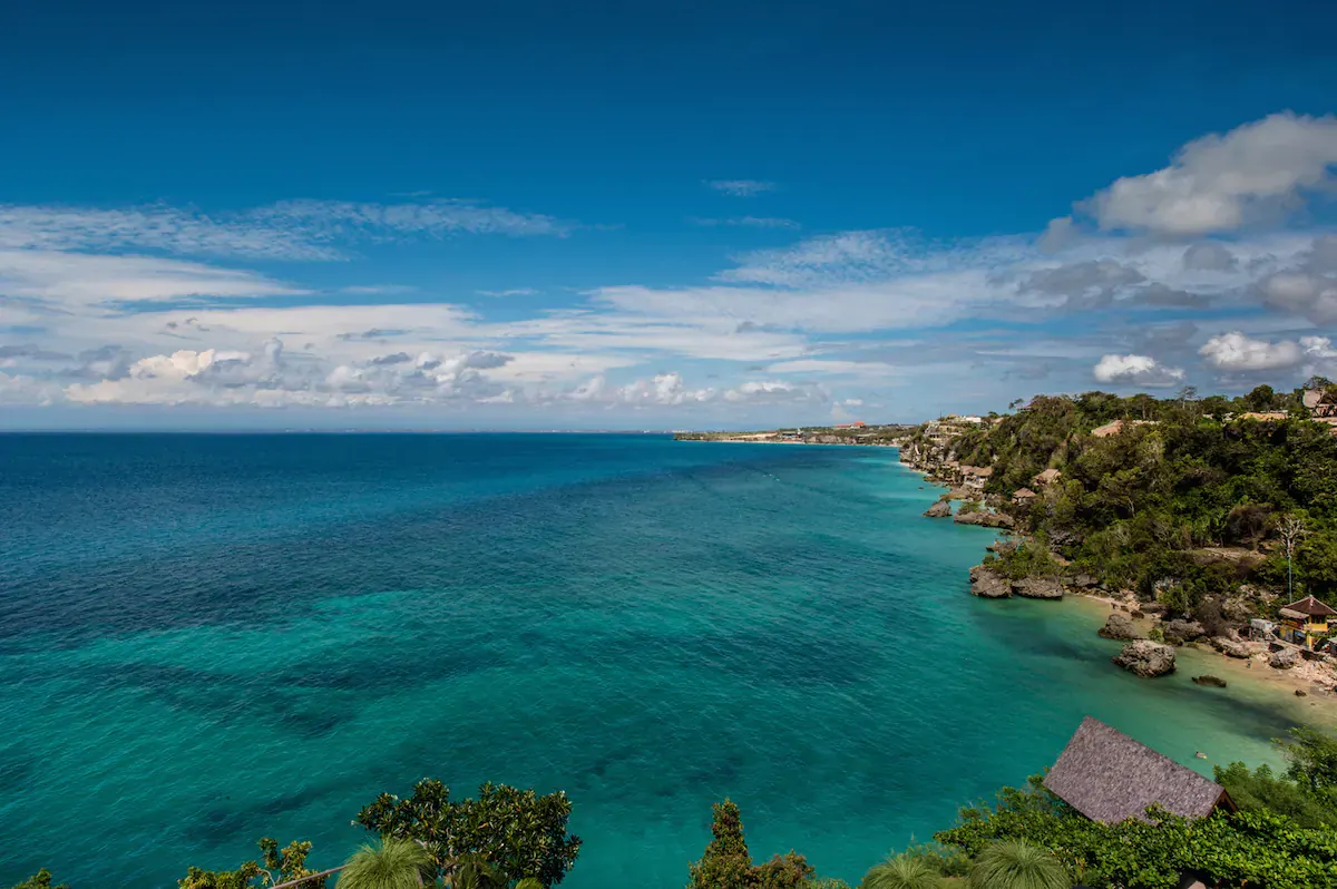 4 BR Clifftop Surfside Villa Uluwatu — 4BR Villa Rental in Uluwatu — image 7