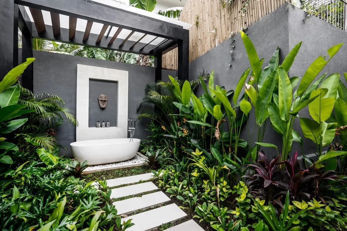 5 BR Jungle Infinity-Pool Villa Ubud — 5BR Villa Rental in Ubud — image 12