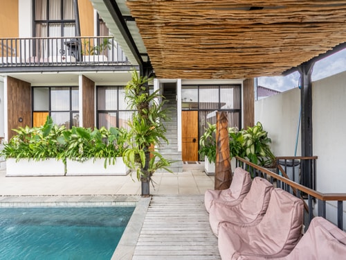 Luxe 1BR Canggu | Infinity Pool, Best Location - Canggu, Bali — image 18