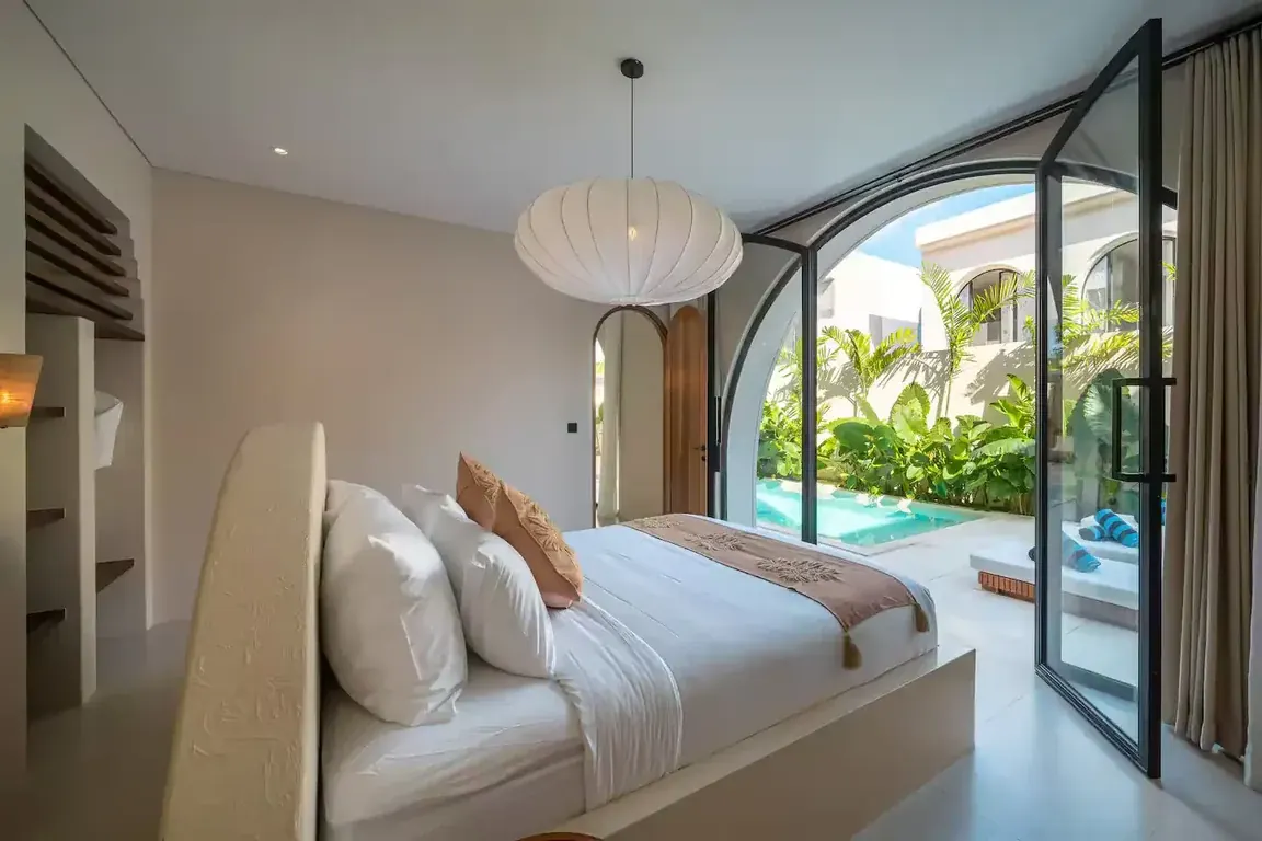 3 BR Beachfront Infinity-Pool Villa Uluwatu — 3BR Villa Rental in Uluwatu — image 3