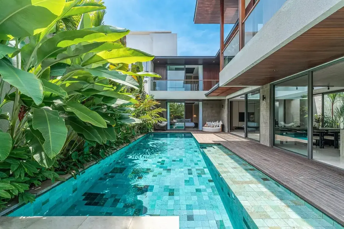 4 BR Beachfront Family Retreat Canggu — 4BR Villa Rental in Canggu
