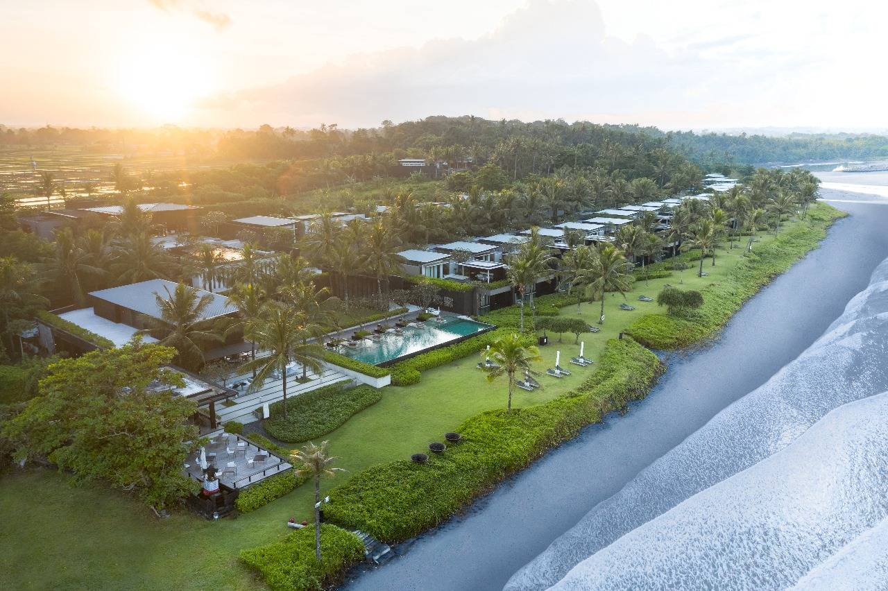 10 Bedroom Beachfront in Bali in tabanan