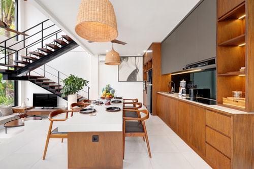 Modern Canggu 3BR Villa w/ Serene Ambience & Pool in Canggu, Bali — image 2