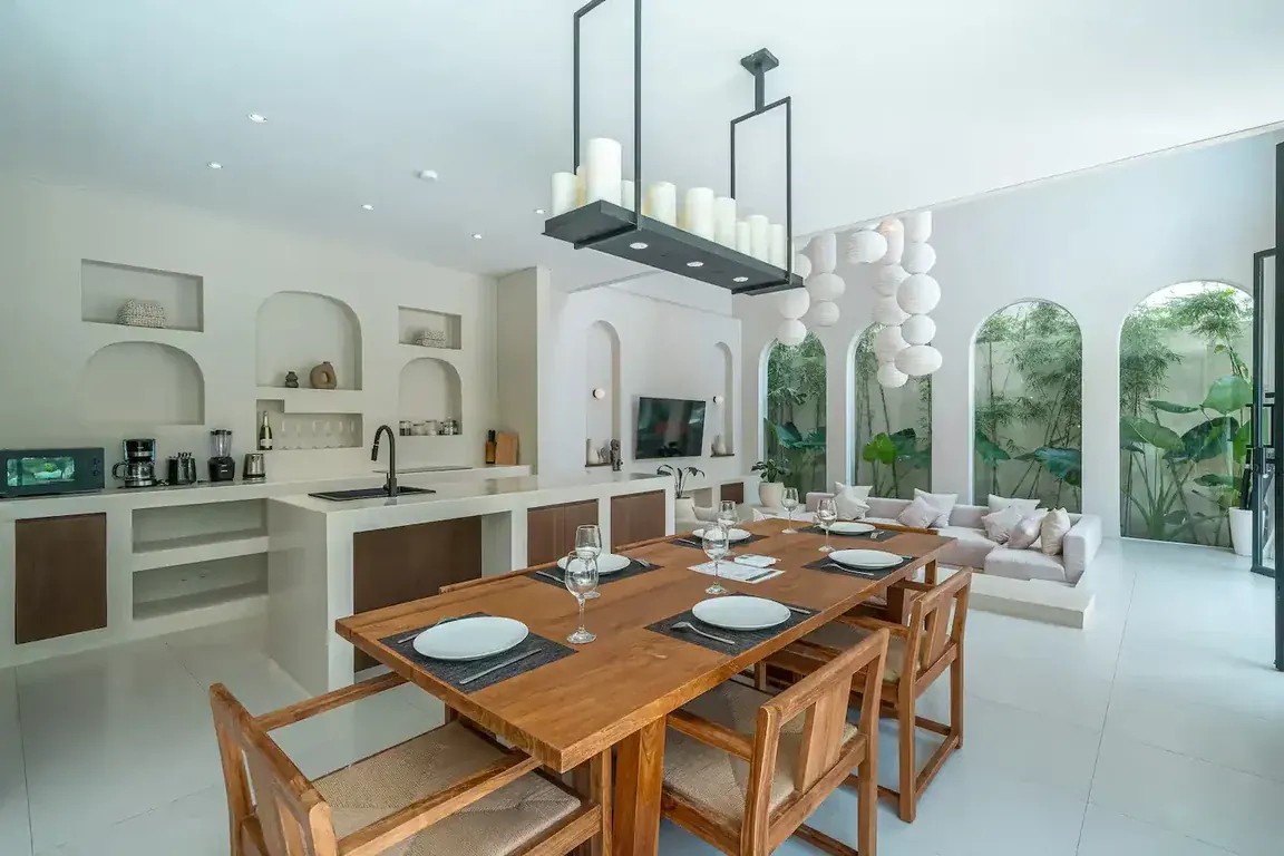 3 BR Beachfront Infinity-Pool Villa Uluwatu — 3BR Villa Rental in Uluwatu — image 10