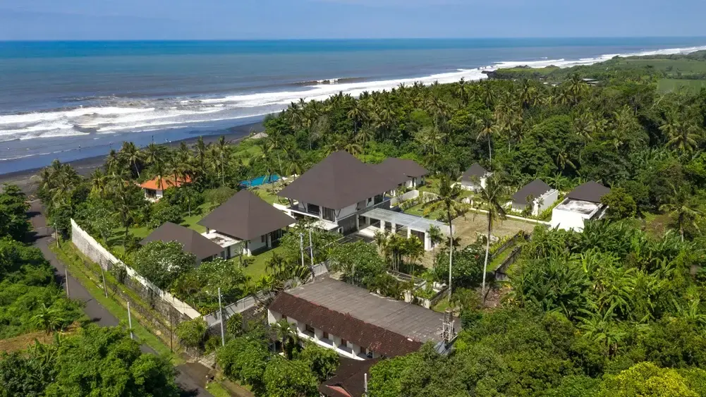 9 BR Ocean-View Tropical Garden Estate Tabanan — 9BR Estate Rental in Tabanan — image 12