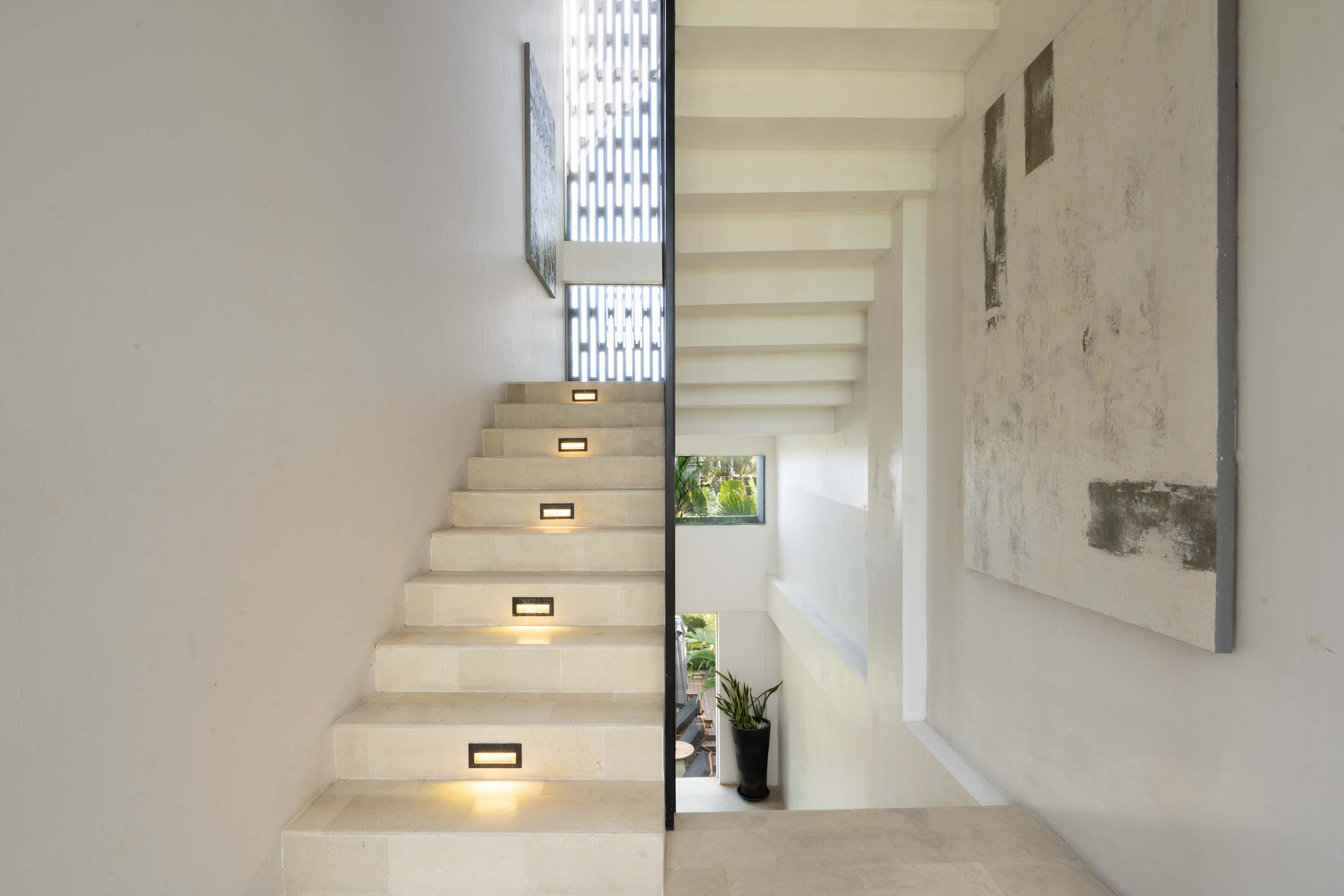 Villa Paradoxe in Canggu — image 18