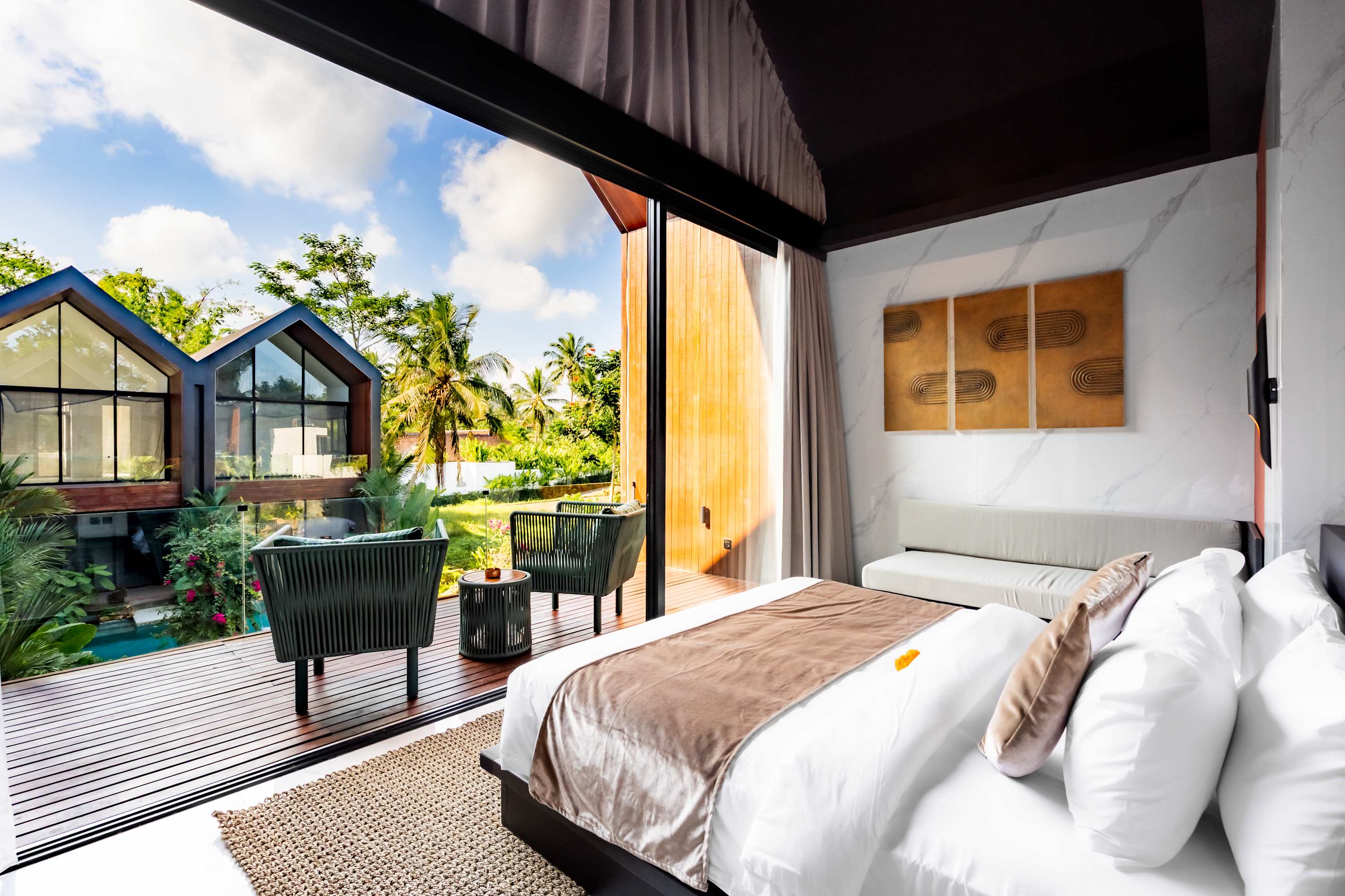 Aurea Lagoon Villa in Ubud — image 1