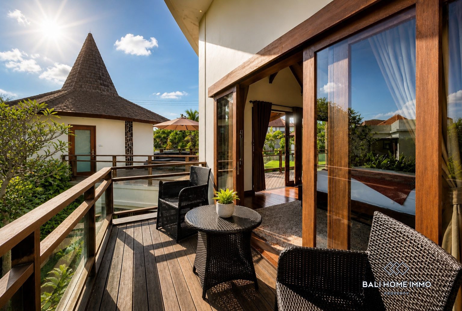 Joglo Style 4 Bedroom Villa for rent in Padonan Canggu Bali — image 19