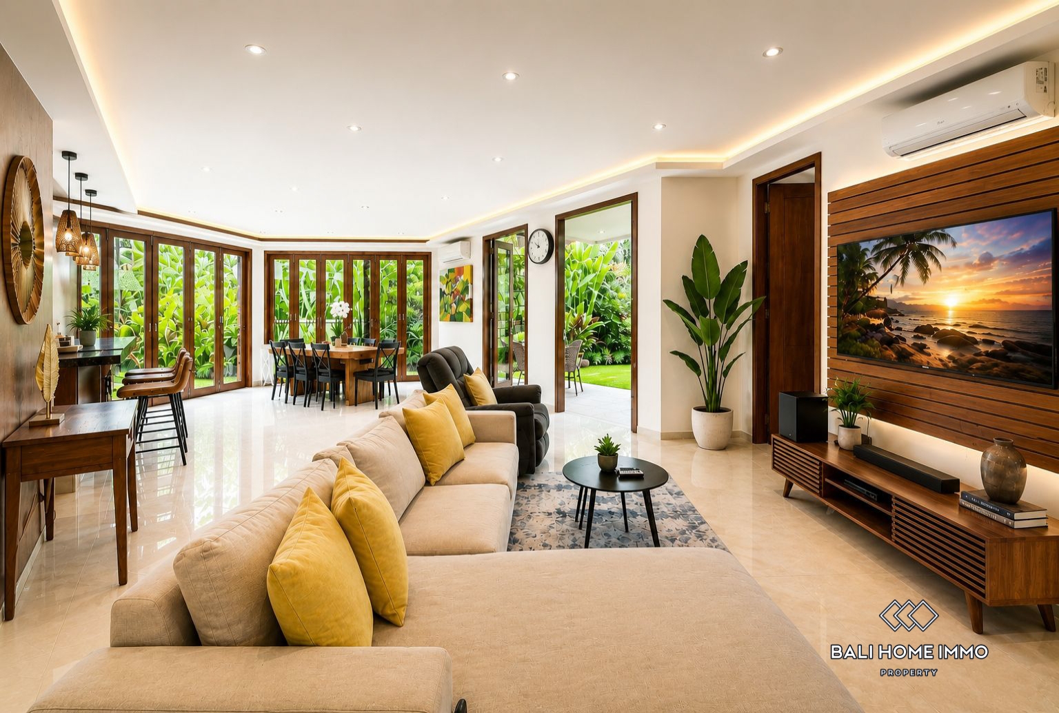Joglo Style 4 Bedroom Villa for rent in Padonan Canggu Bali — image 1