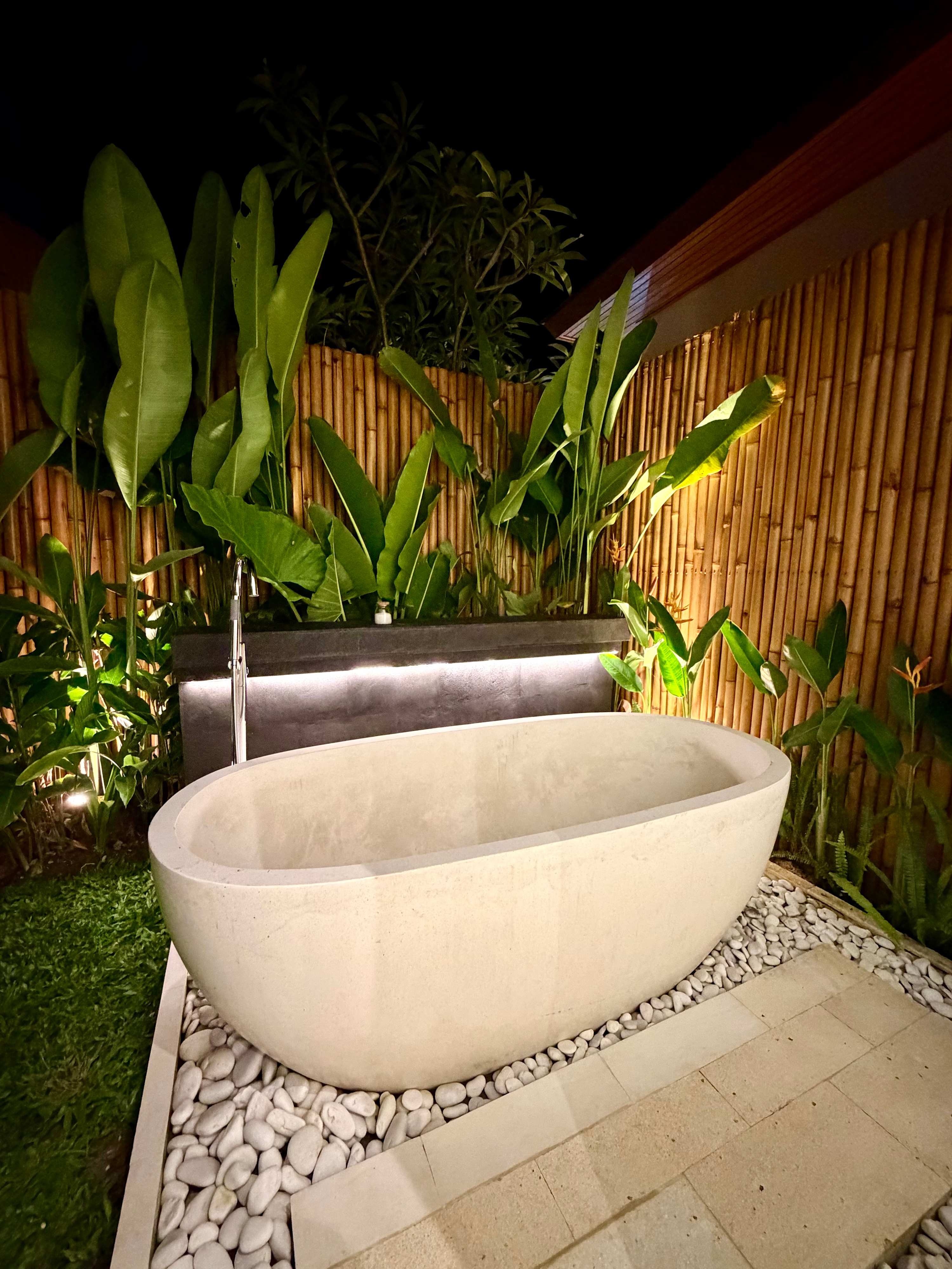 Tropical Villa May · 4BR · Ubud — 4BR Villa Rental in Ubud — image 7