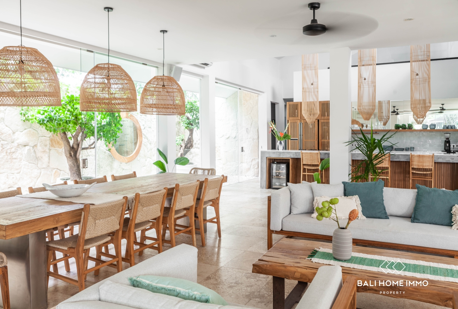 Luxury 6-Bedroom Family Villa with Private Pool or Yearly Rental in Berawa — image 4