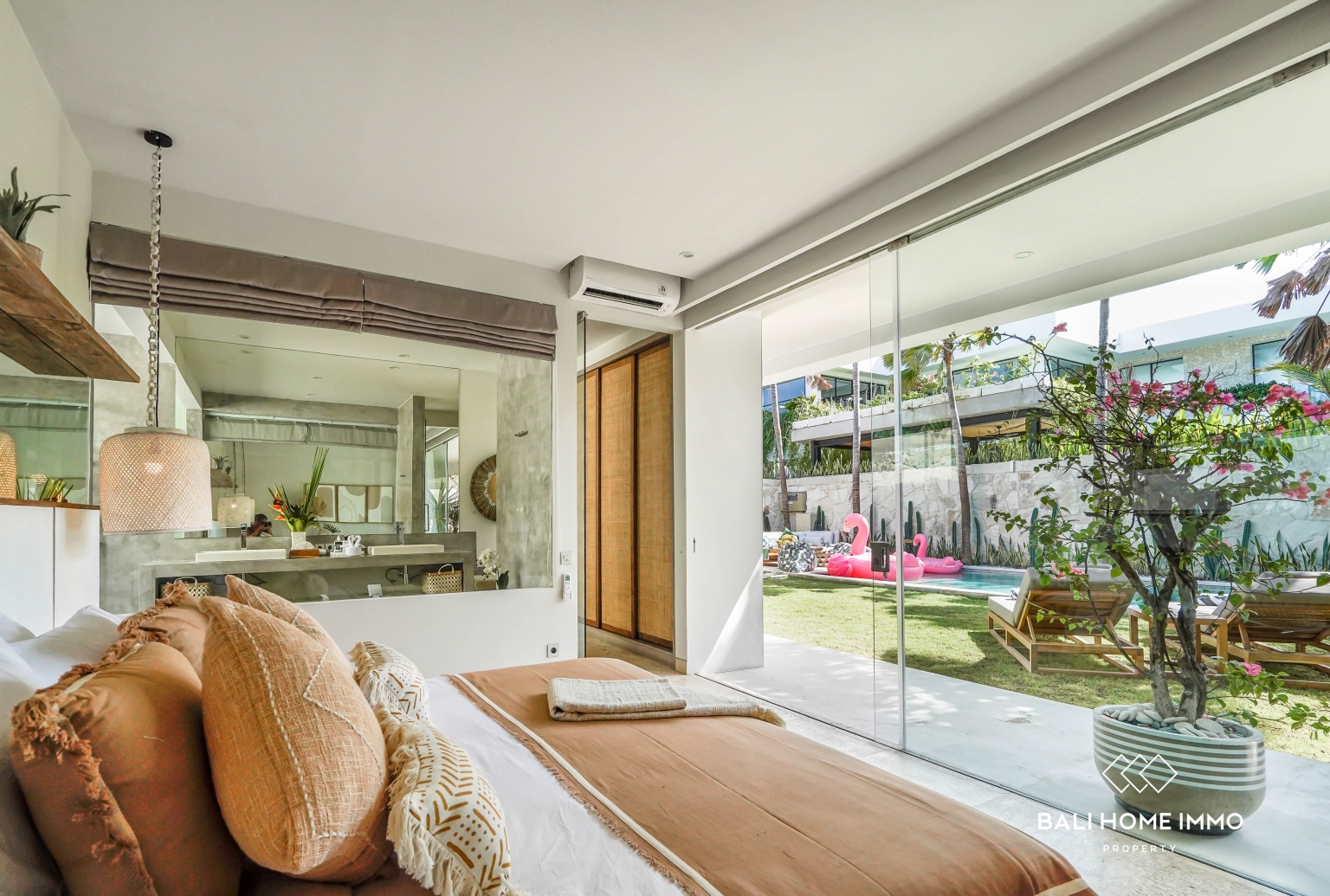 Luxury 6-Bedroom Family Villa with Private Pool or Yearly Rental in Berawa — image 9