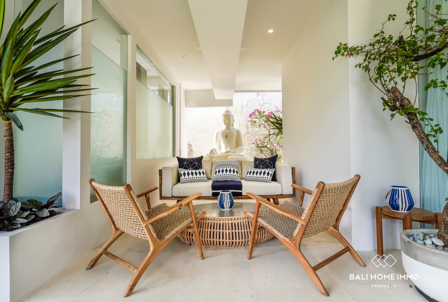 Luxury 6-Bedroom Family Villa with Private Pool or Yearly Rental in Berawa — image 8