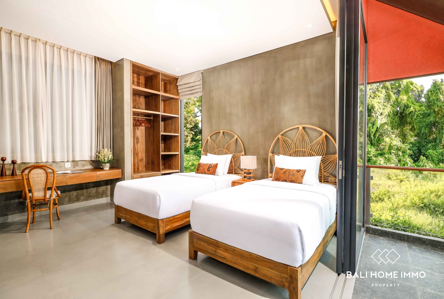 Modern 3 Bedroom Family Villa for Rent in Canggu Berawa — image 11