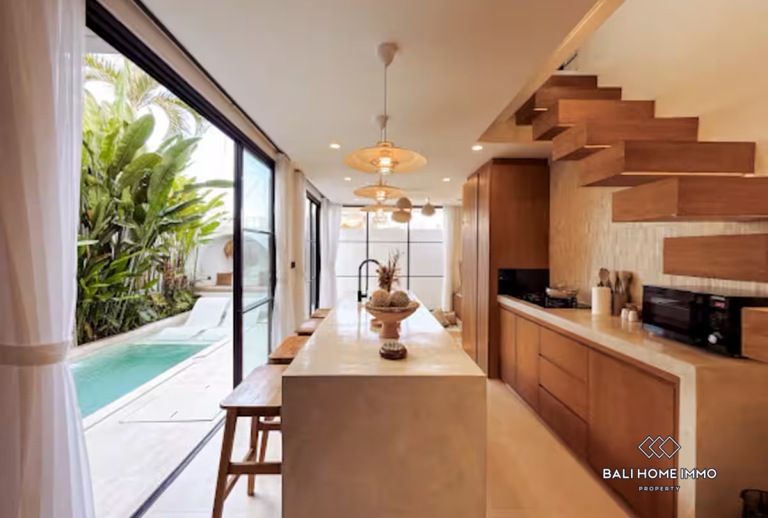Modern 3 Bedroom Villa for Rental in Bali Cemagi Beachside — image 5
