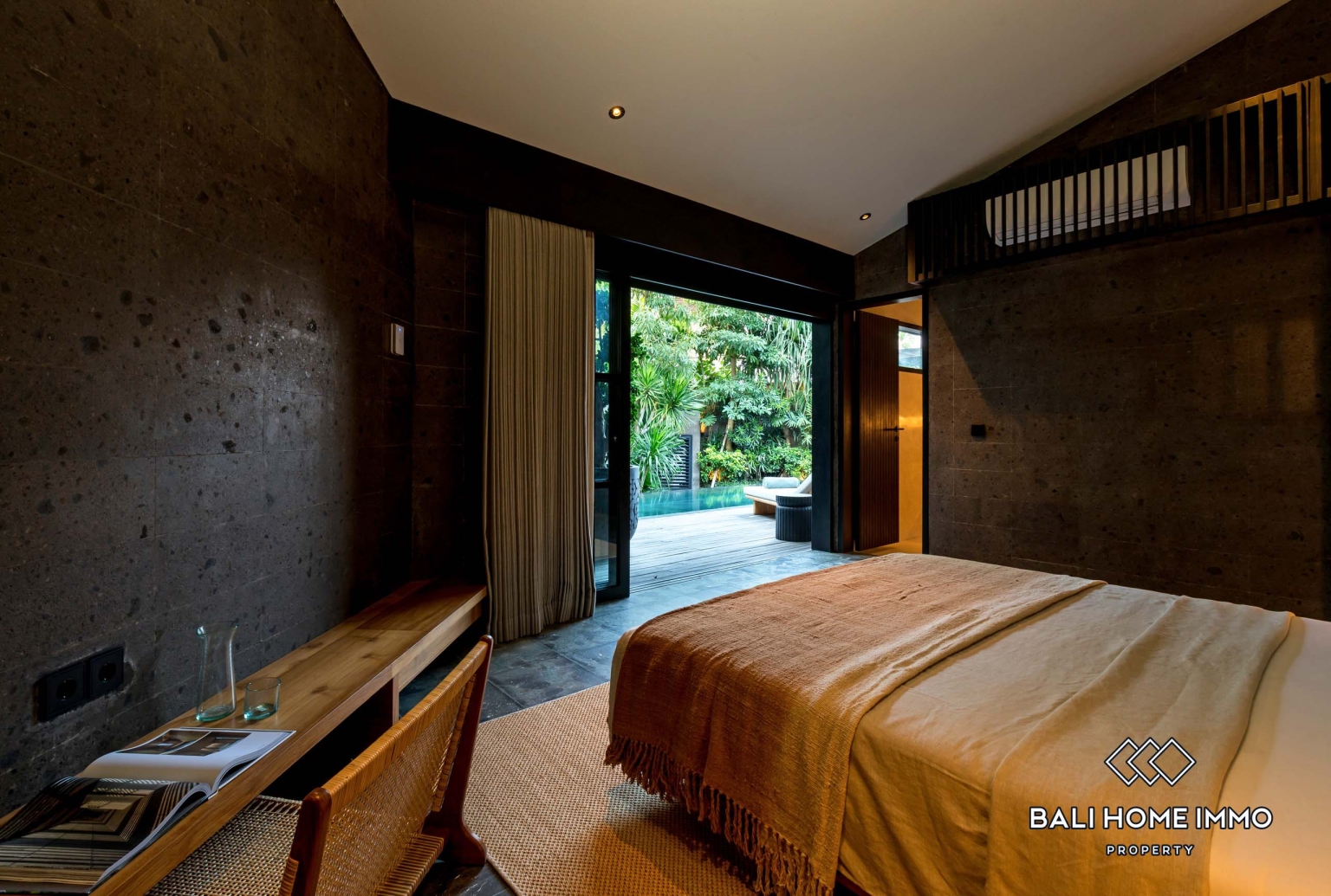 Modern Luxury 2 Bedroom Villa For Rent in Pererenan Beachside — image 14