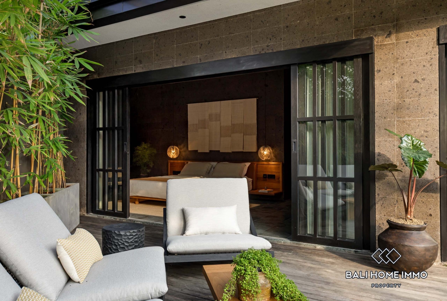 Modern Luxury 2 Bedroom Villa For Rent in Pererenan Beachside — image 18