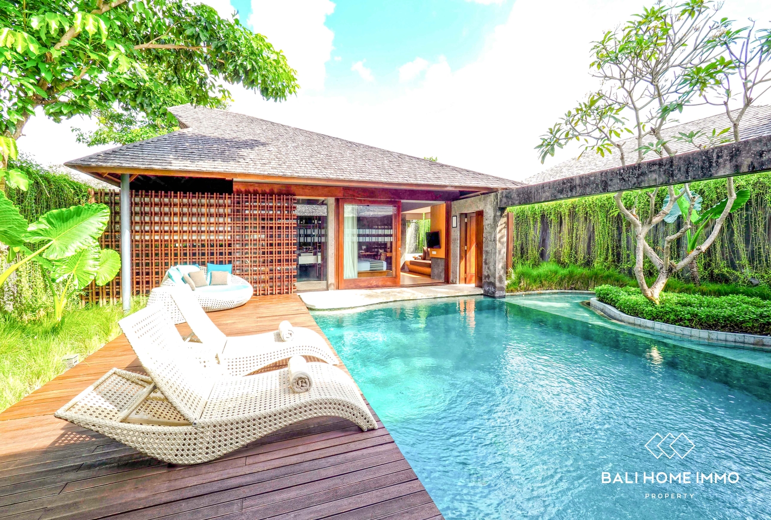 Modern Luxury 2 Bedroom Villa for Rent in Umalas