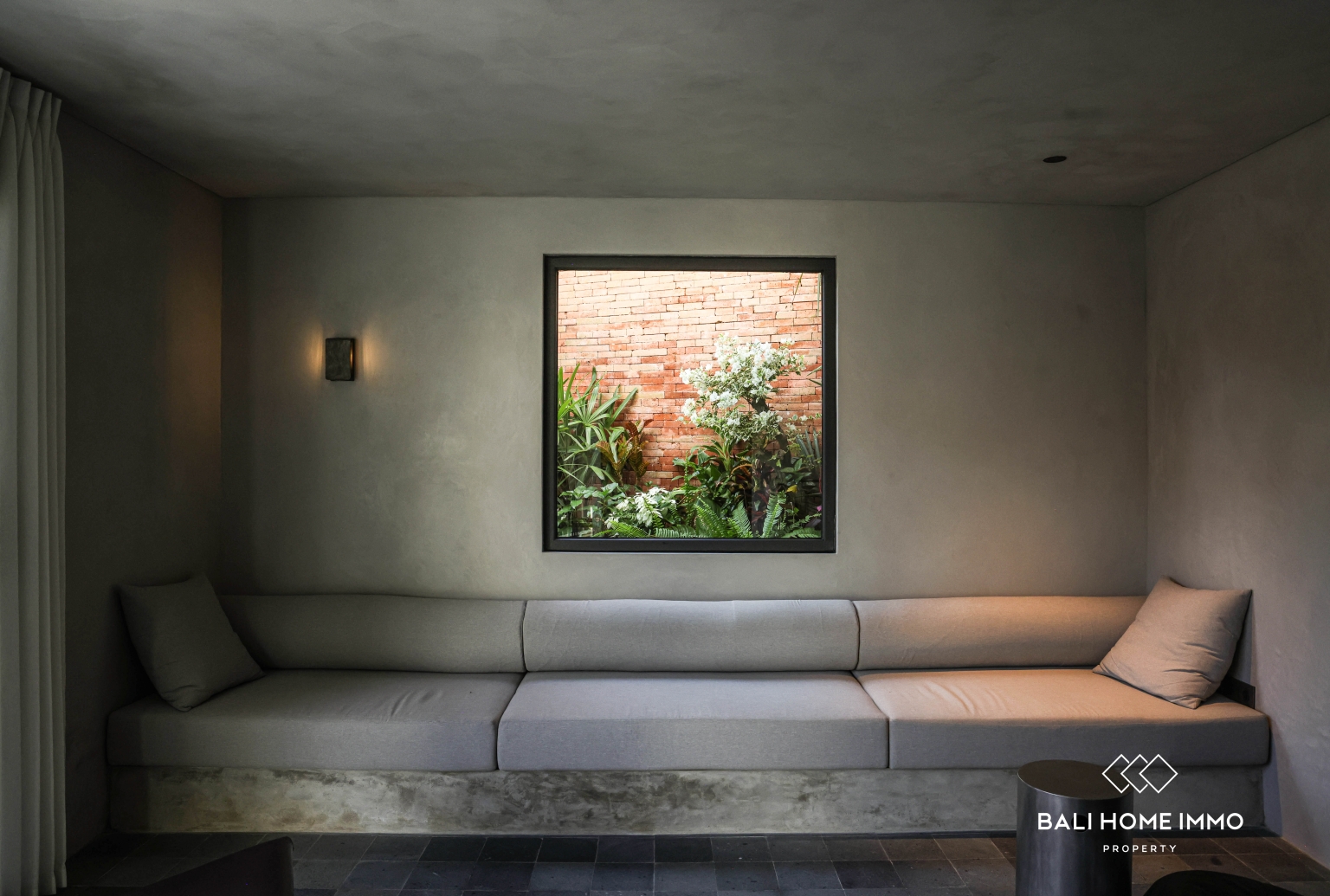 Modern Minimalist 2 Bedroom Villa with Private Pool For Rent in Tuka, Dalung — image 10
