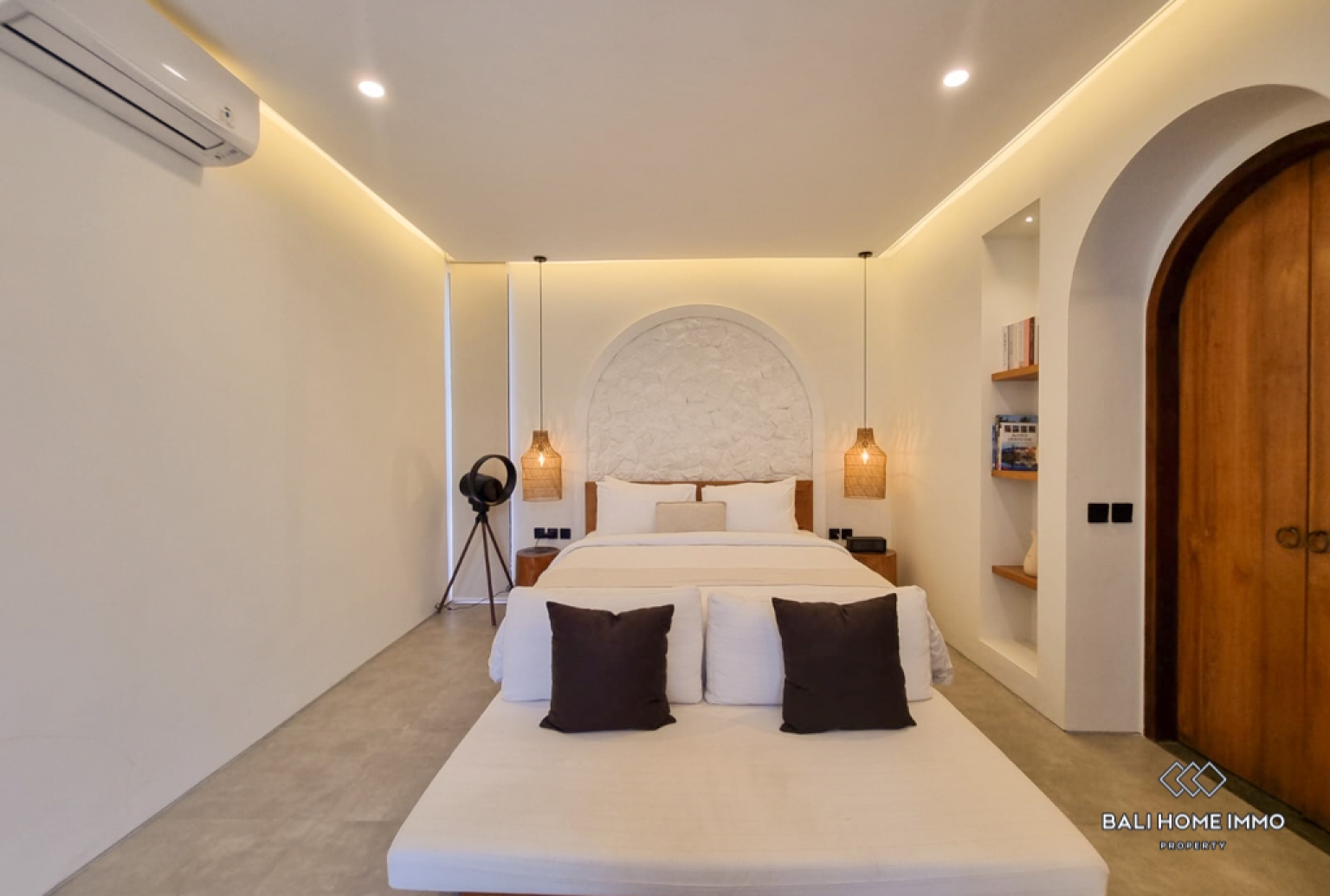 Near Beach 1 Bedroom Villa for Monthly and Yearly Rental in Bali Cemagi — image 11