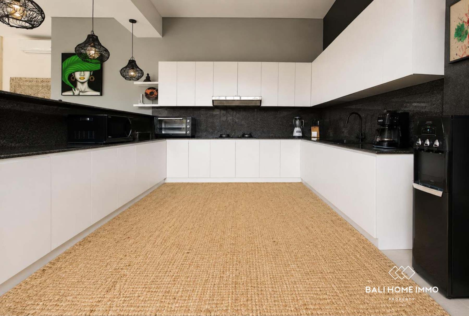 Newly Renovated 3 Bedroom Villa for Yearly Rental in Berawa — image 2