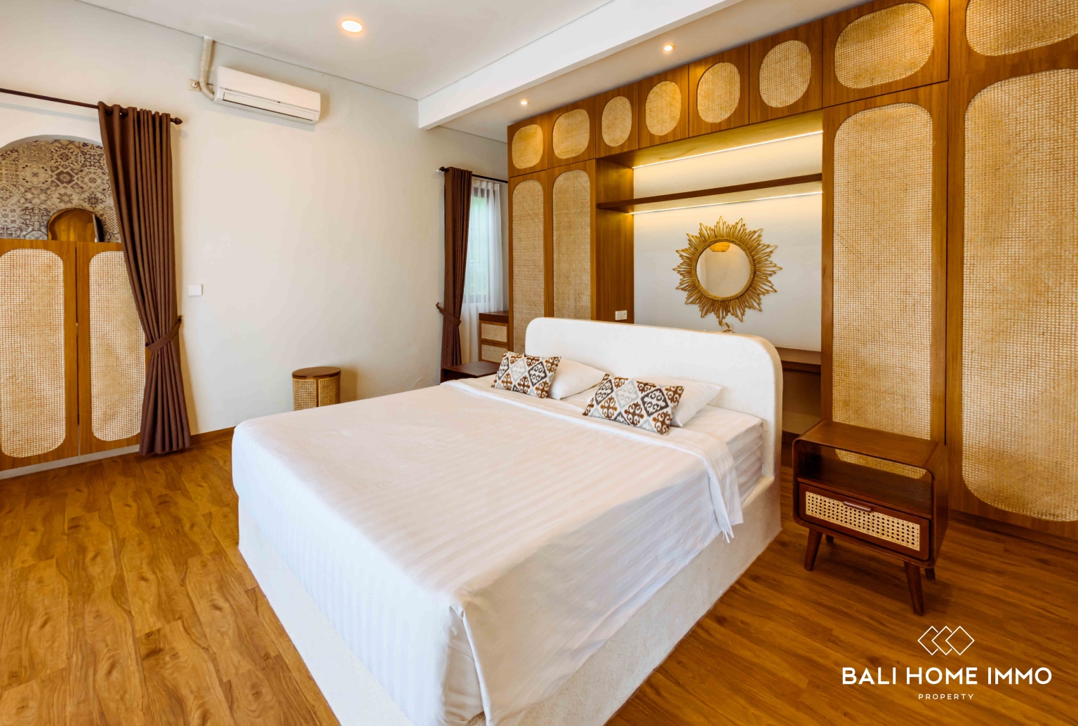 NEWLY RENOVATED 4 BEDROOM VILLA FOR MONTHLY & YEARLY RENT IN BALI - JIMBARAN — image 15