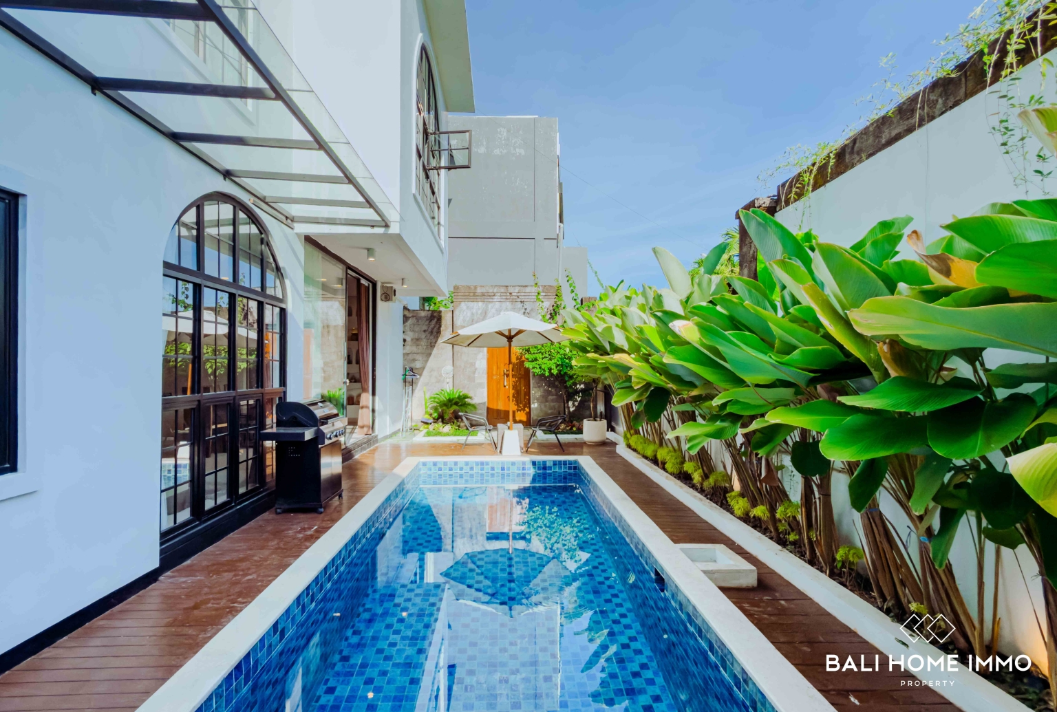 NEWLY RENOVATED 4 BEDROOM VILLA FOR MONTHLY & YEARLY RENT IN BALI - JIMBARAN — image 1